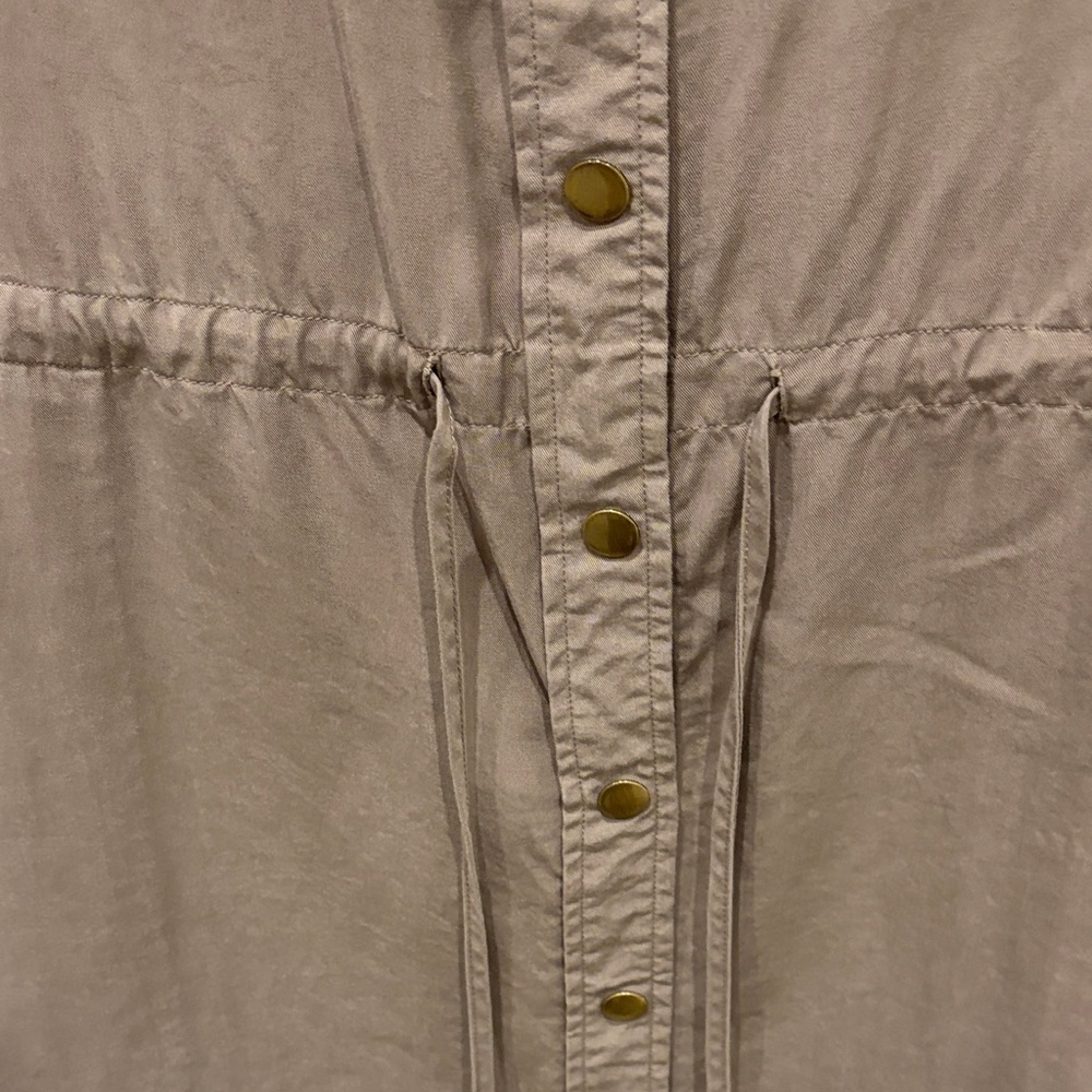 Banana Republic Brown Sleeveless Top with Gold Button - Picture 3 of 4